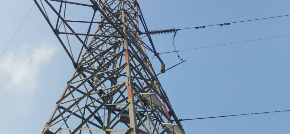 角鋼型電力鐵塔，電力鐵塔價格，電力鐵塔廠家