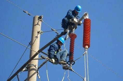 避雷器的工作原理，電力鐵塔避雷器，電力鐵塔廠家，電力鐵塔價格，避雷器價格